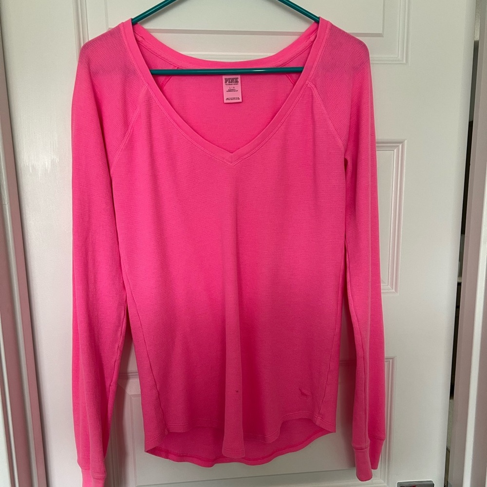 Long sleeve v neck